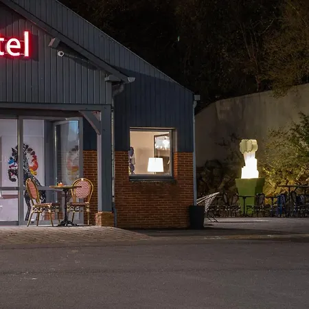 Hotel Le M & 3*