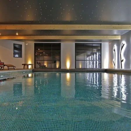 Le M & Hotel