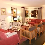 Hotel Le M &