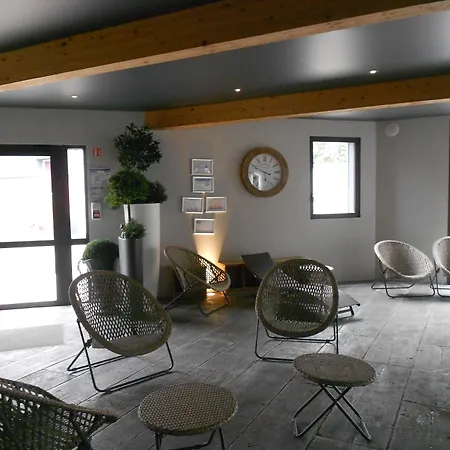 Le M & Ξενοδοχείο