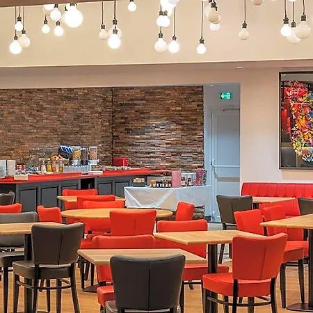 Hotel Le M &