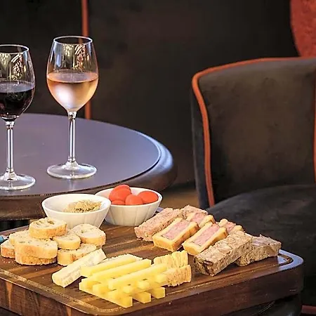 Hotel Le M & Honfleur