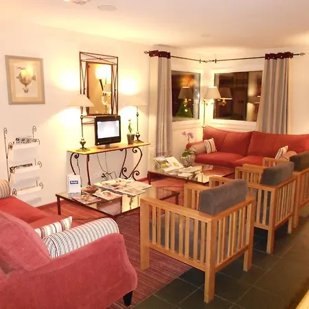 Hotel Le M &